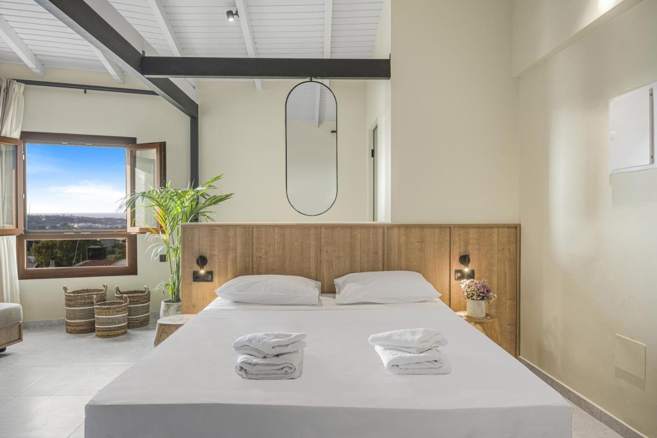 Achatis Suites Limenas Chersonisou Exterior foto